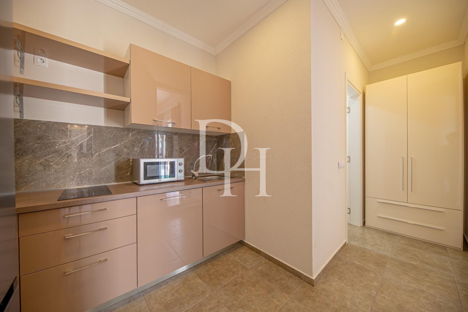 Коммерческая / Отель, Черногория, О. Бар, Бар, 1 380 000 € фото 5