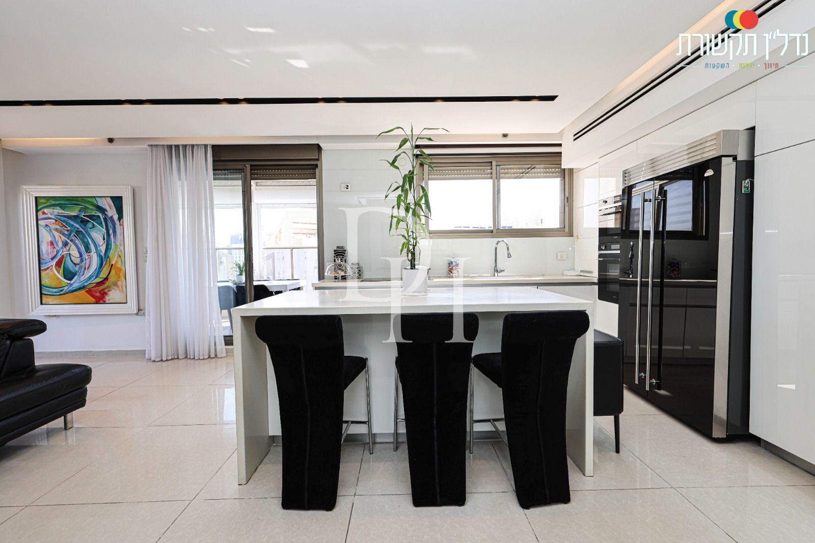 Апартаменты / Пентхаус, Израиль, Тель-Авивский, Холон, 1 700 000 € фото 4