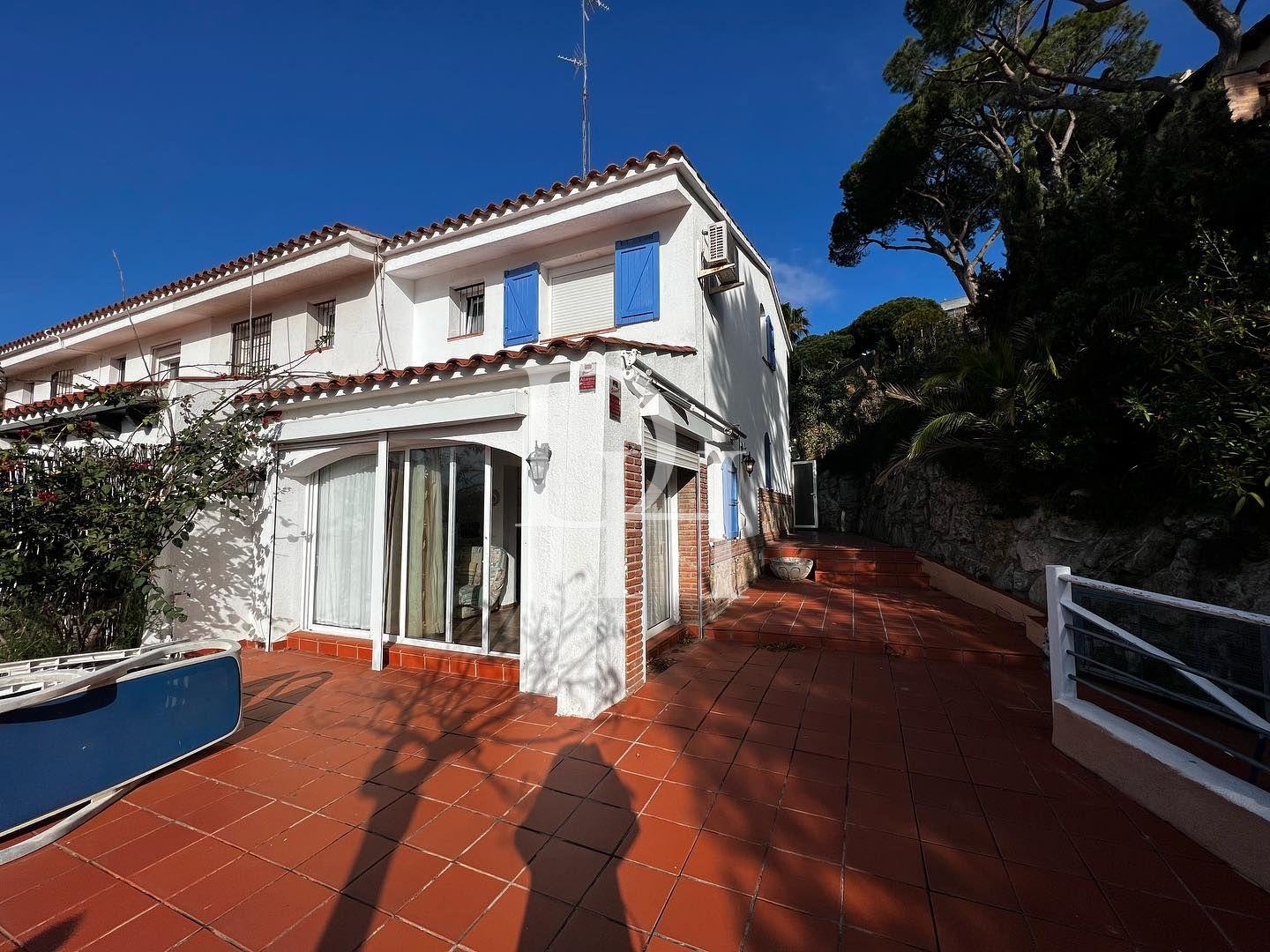 House / Townhouse, Spain, Catalonia, Lloret de Mar, 420 000 € photo 1