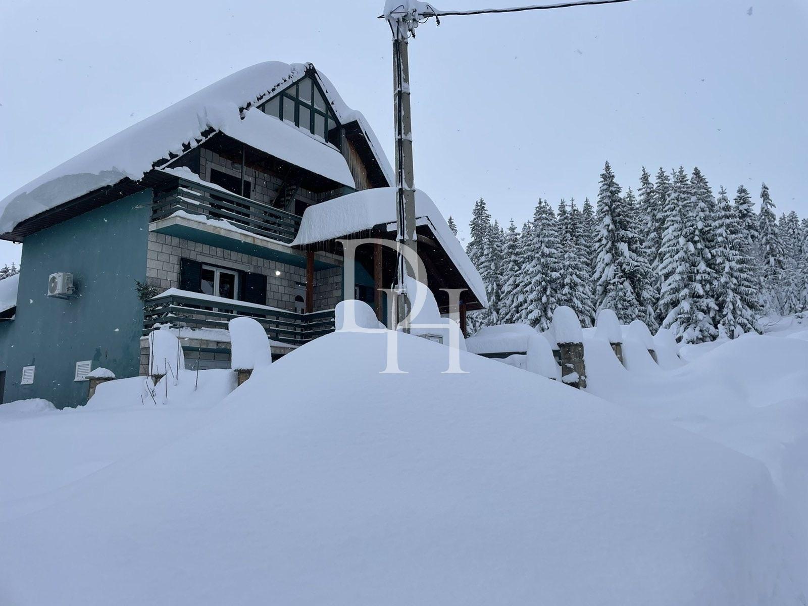 House / Cottage, Montenegro, Zabljak c., Zabljak, 300 000 € photo 1