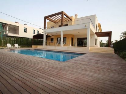 Вілла у Торревьєсі, Іспанія за 1 995 000€ (ID:62990)