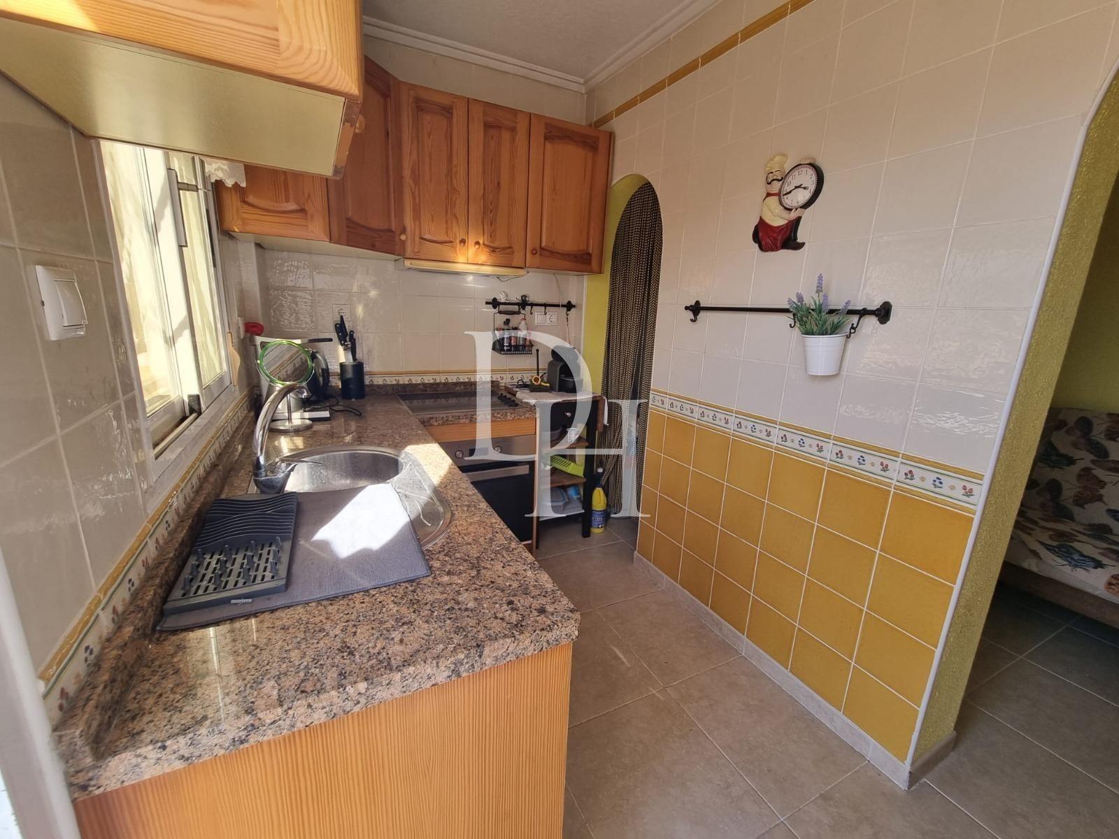 Дом / Таунхаус, Испания, регион Валенсия, Торревьеха, 115 900 € фото 12