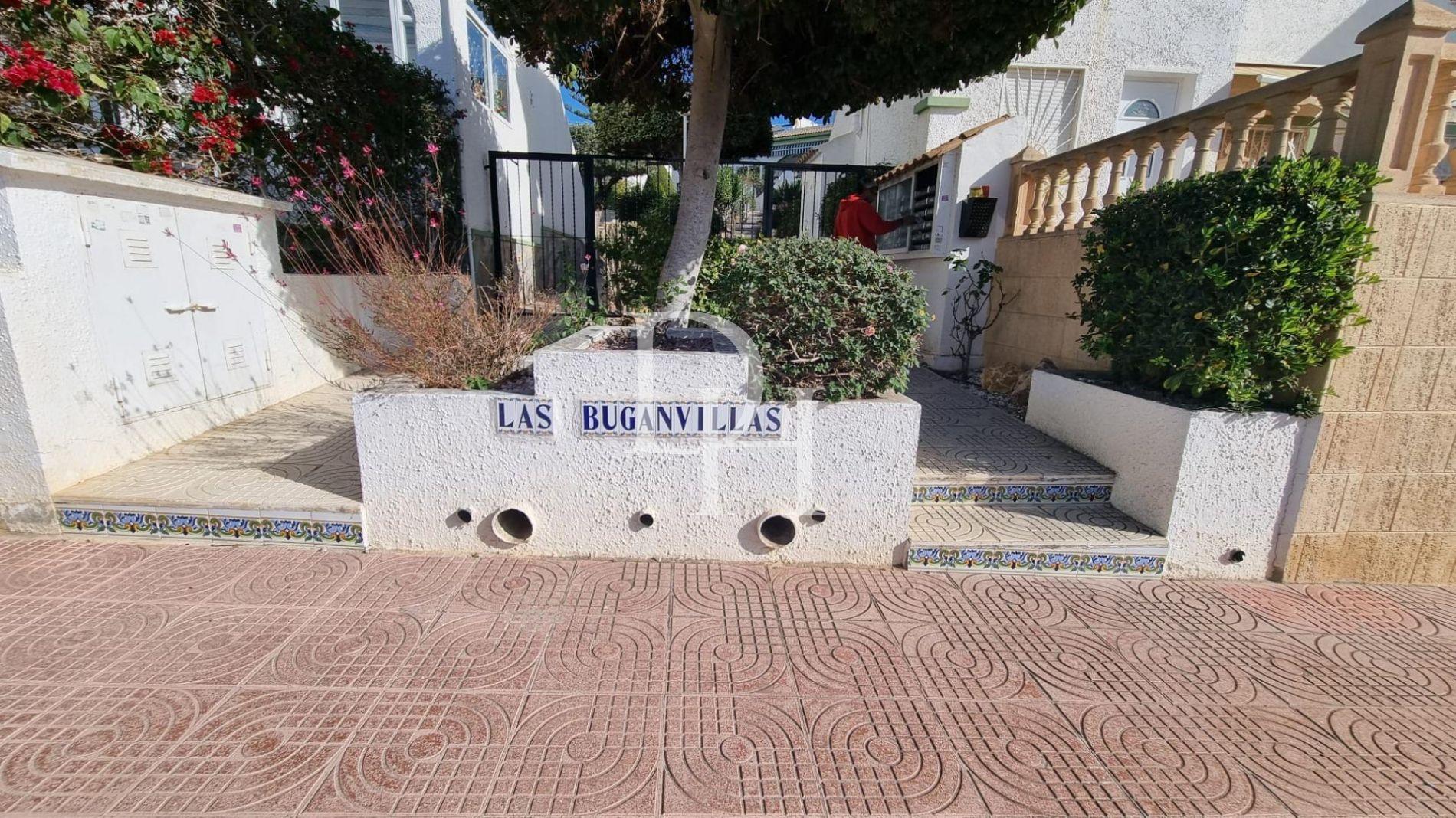 Дом / Таунхаус, Испания, регион Валенсия, Торревьеха, 115 900 € фото 2