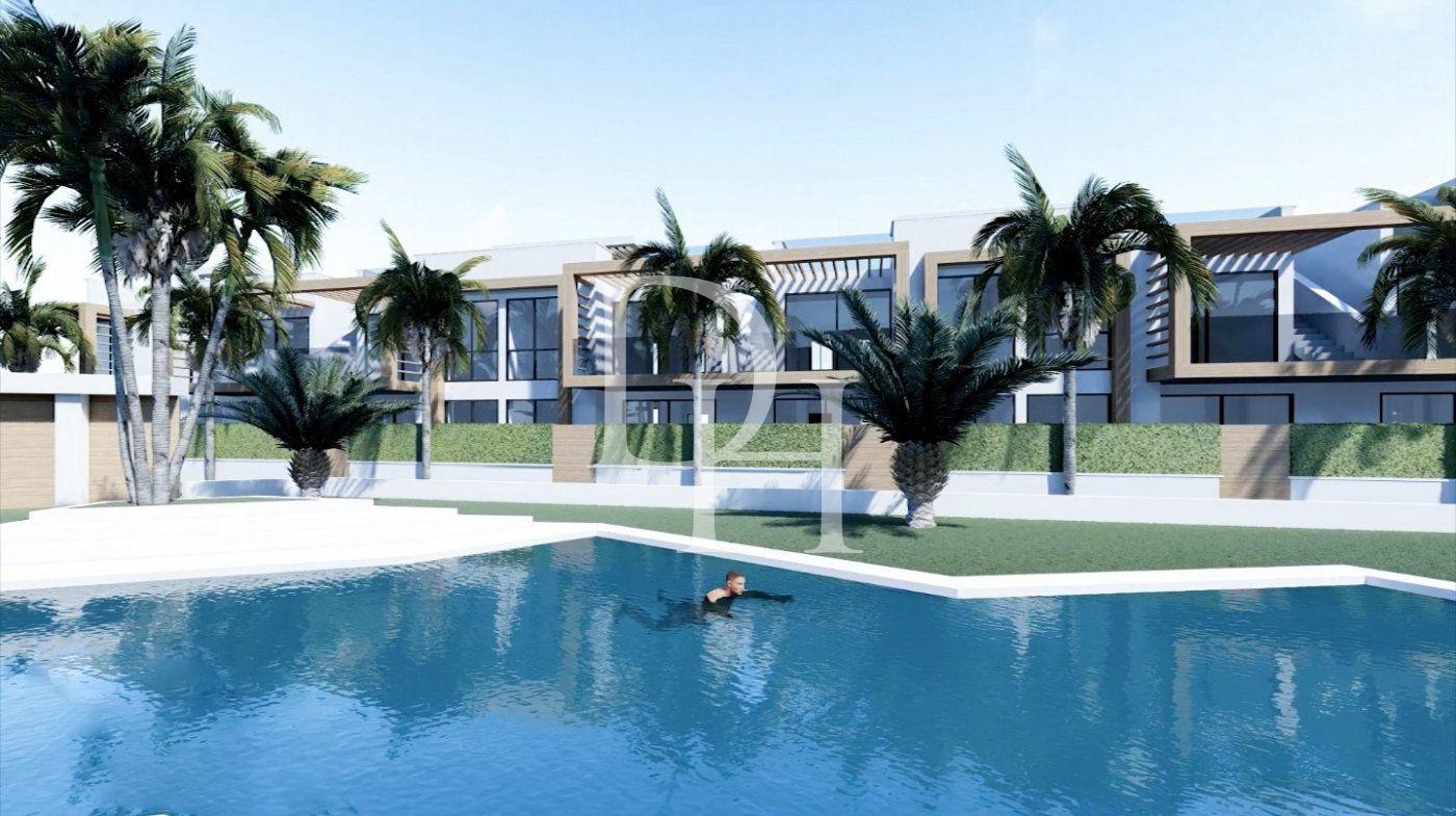 Дом / Таунхаус, Испания, регион Валенсия, Торревьеха, 246 500 € фото 5
