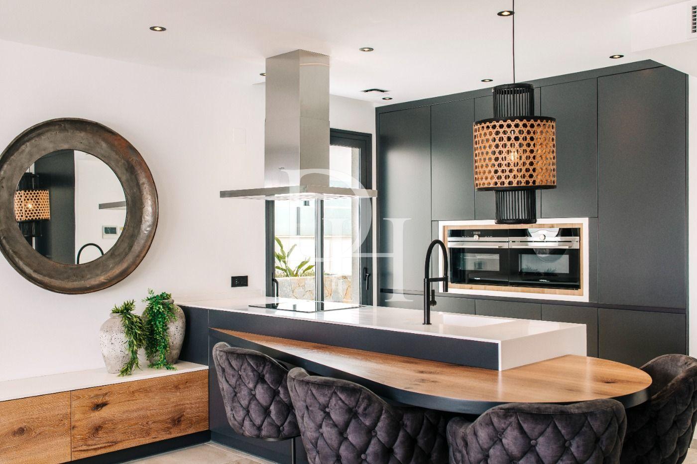 Дом / Таунхаус, Испания, регион Валенсия, Торревьеха, 599 000 € фото 6