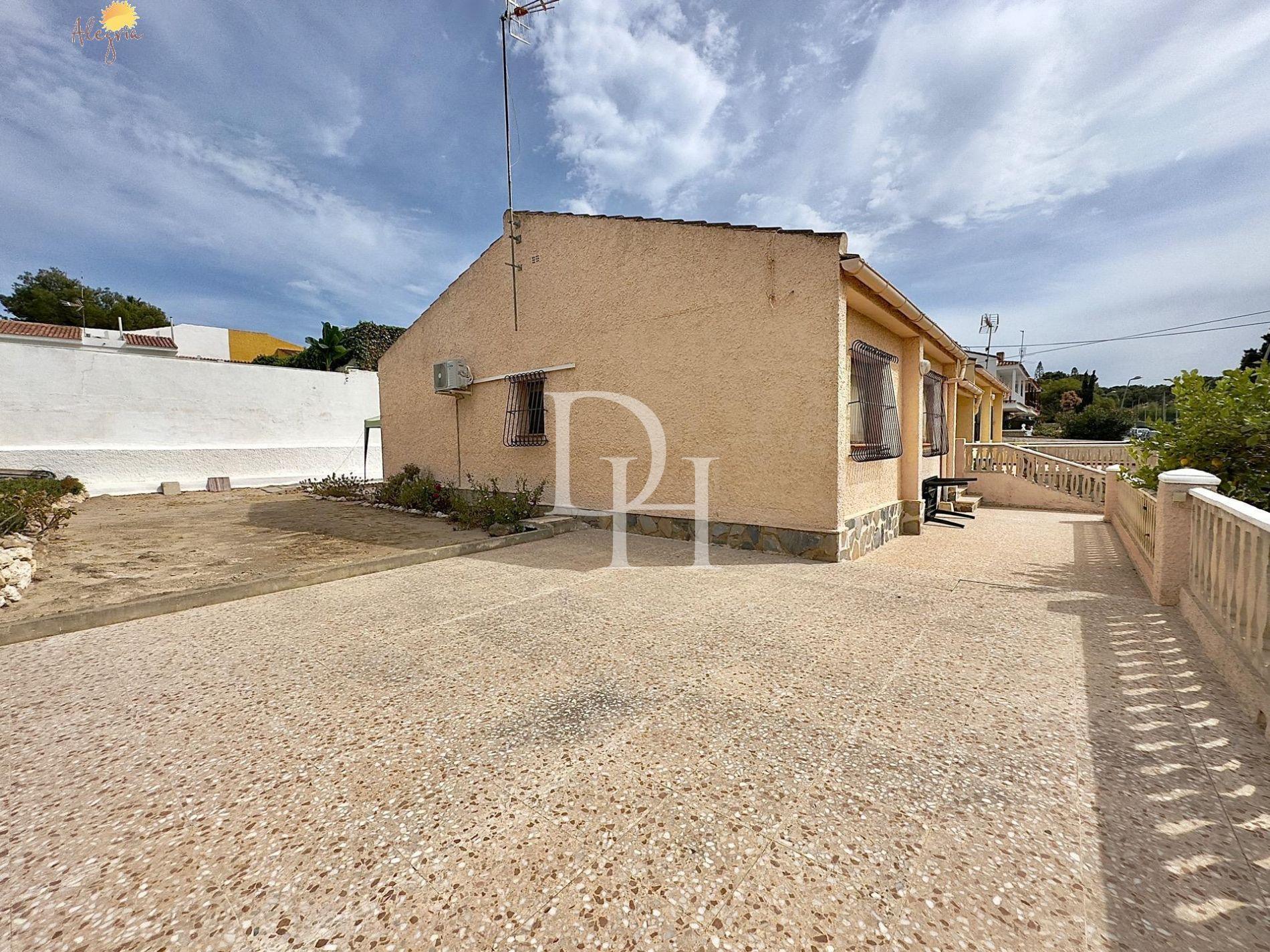 Дом / Вилла, Испания, регион Валенсия, Торревьеха, 229 900 € фото 9