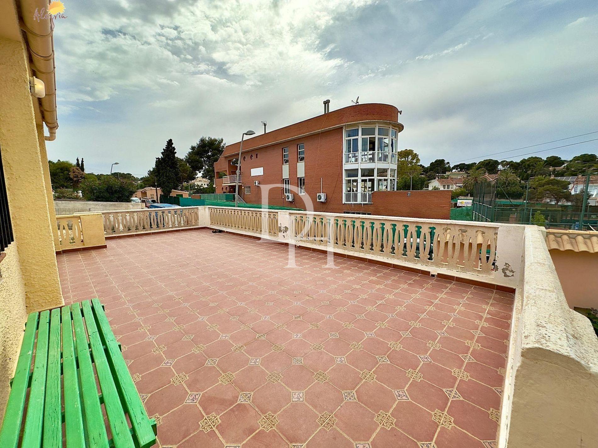Дом / Вилла, Испания, регион Валенсия, Торревьеха, 239 900 € фото 1