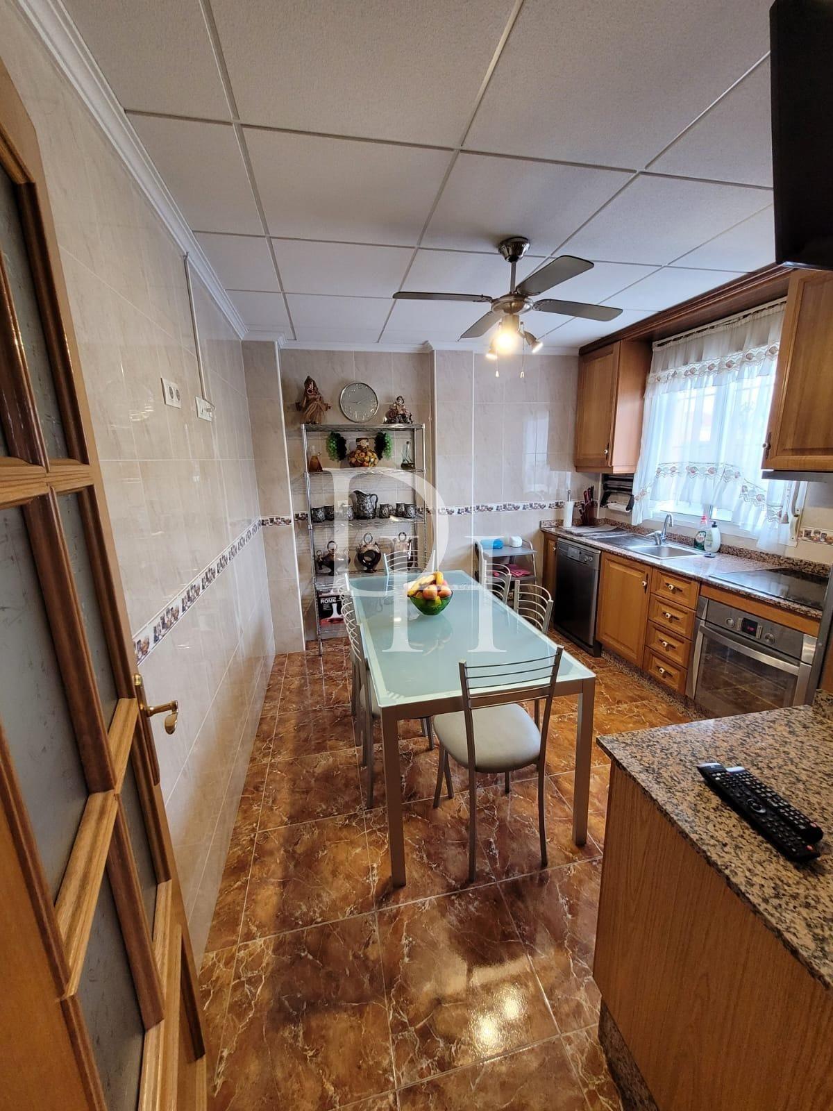 Дом / Таунхаус, Испания, регион Валенсия, Торревьеха, 126 900 € фото 14