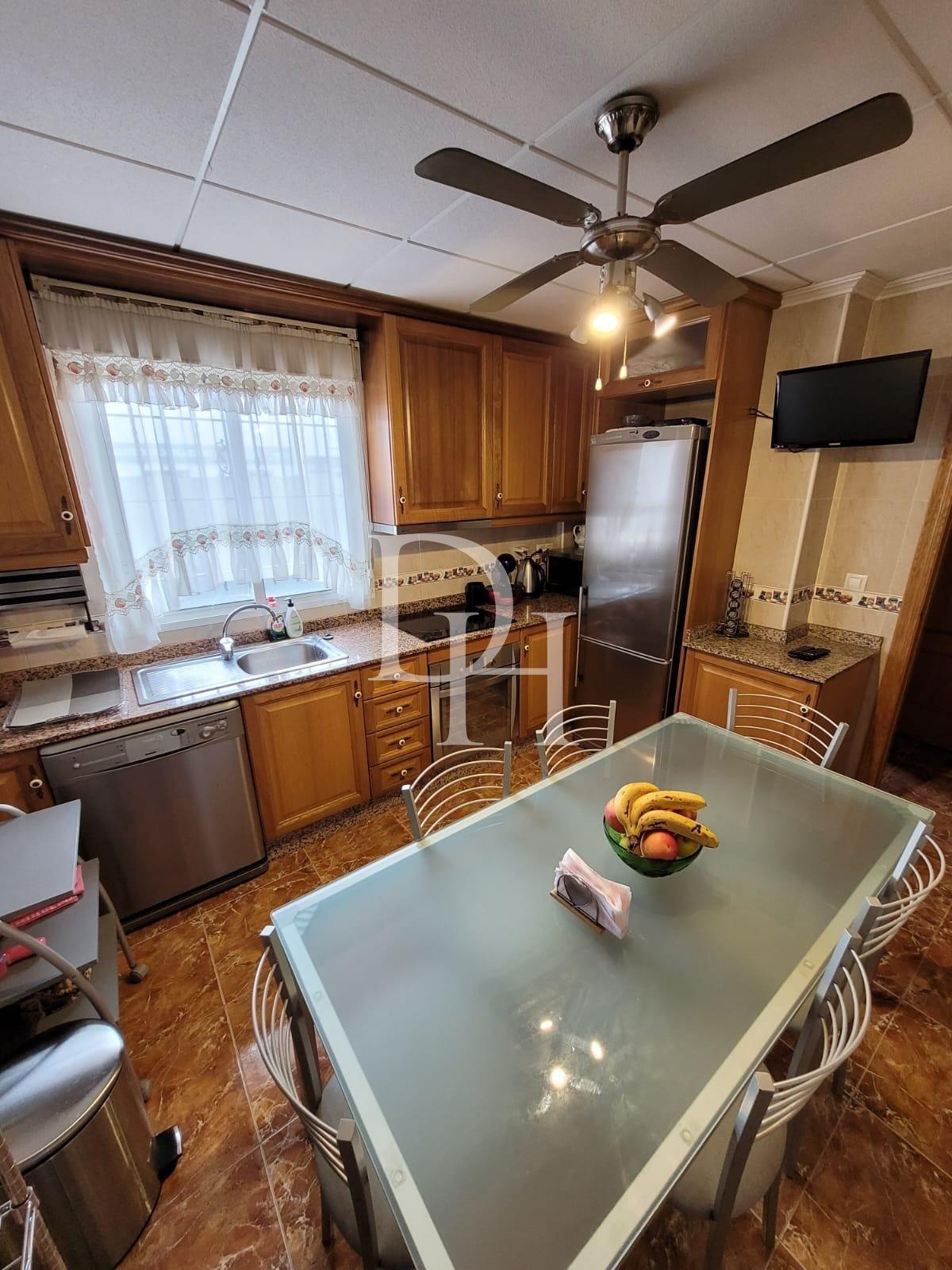 Дом / Таунхаус, Испания, регион Валенсия, Торревьеха, 126 900 € фото 15