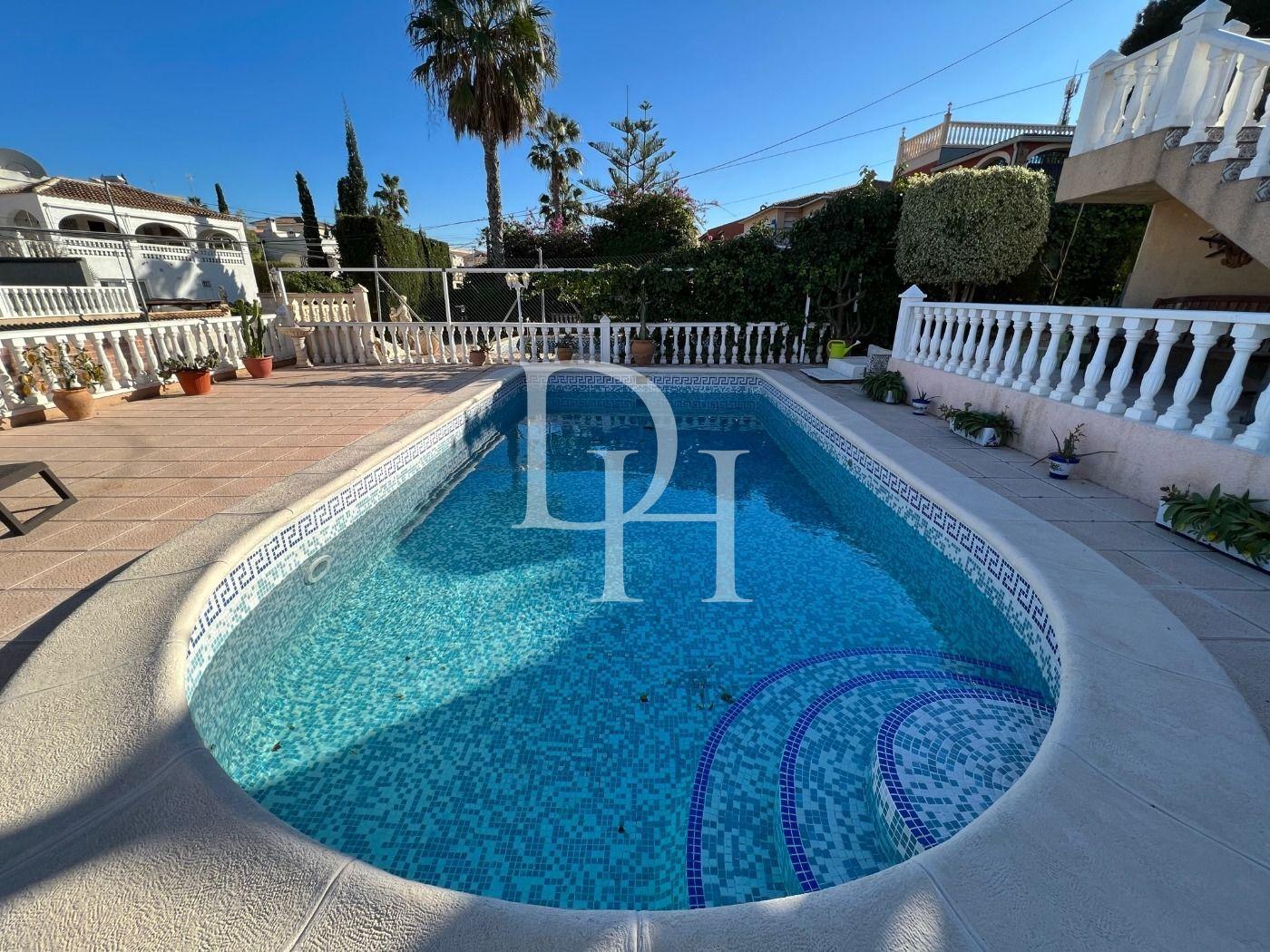 Дом / Вилла, Испания, регион Валенсия, Торревьеха, 359 000 € фото 3
