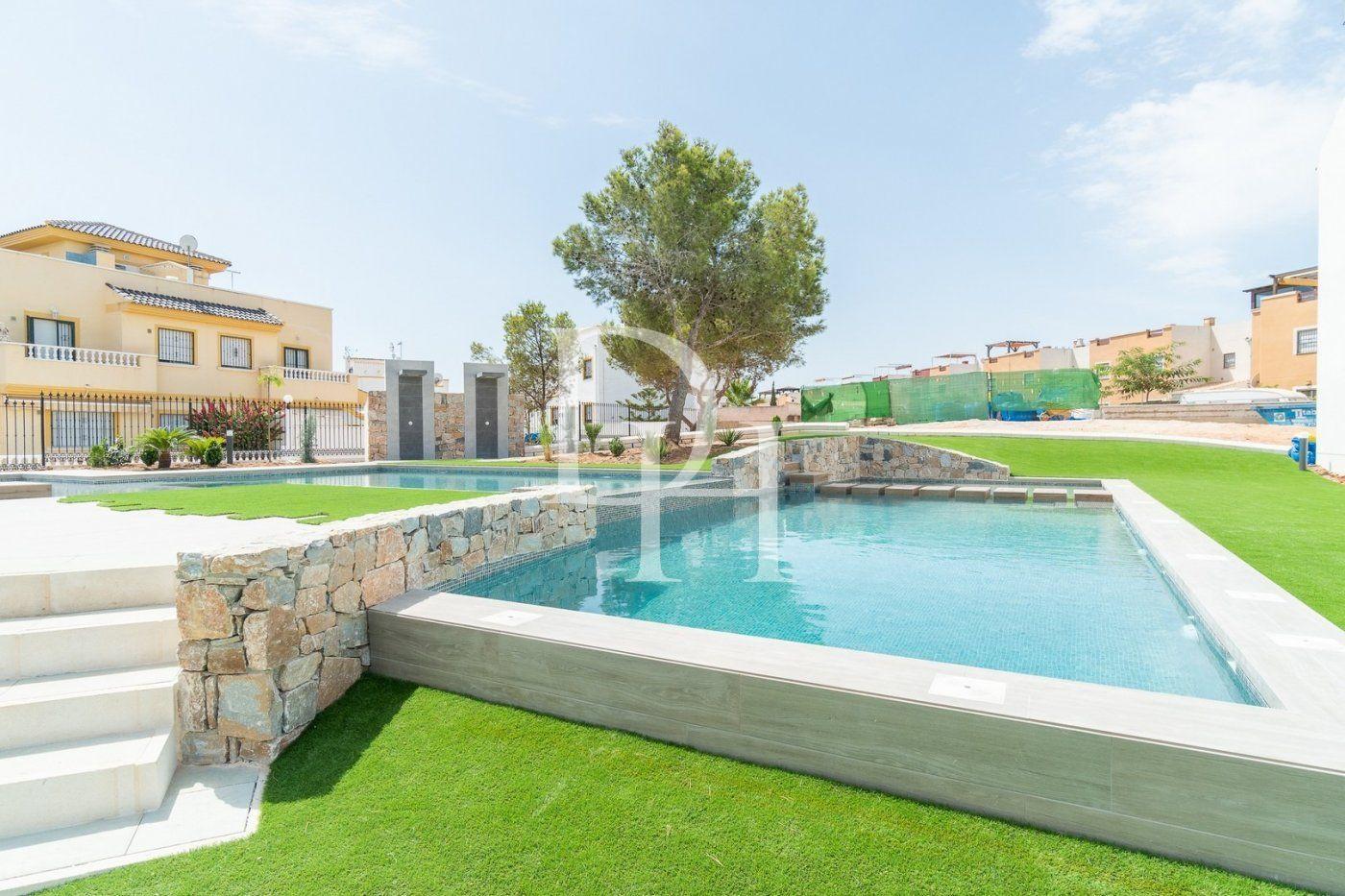 Дом / Таунхаус, Испания, регион Валенсия, Торревьеха, 295 000 € фото 4