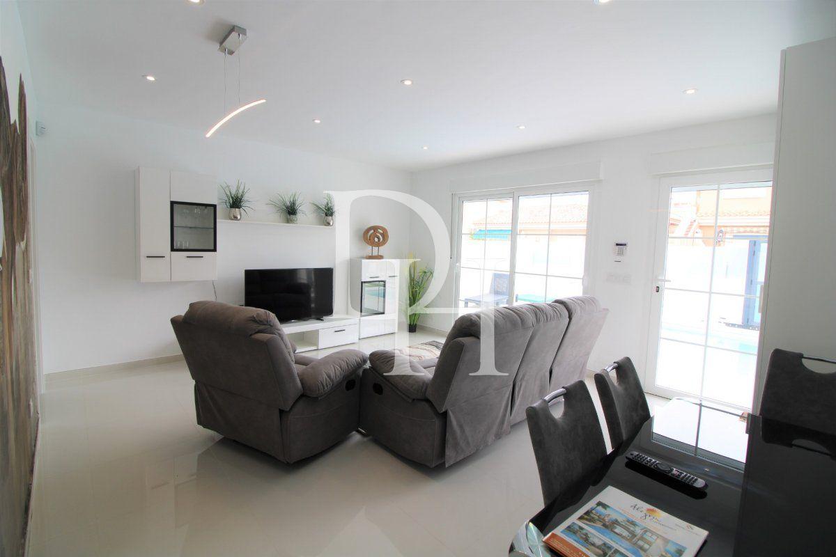 Дом / Таунхаус, Испания, регион Валенсия, Торревьеха, 349 900 € фото 7