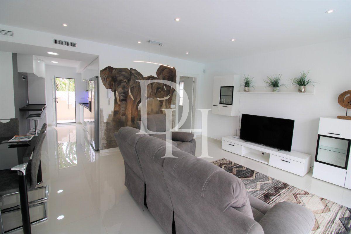 Дом / Таунхаус, Испания, регион Валенсия, Торревьеха, 349 900 € фото 8