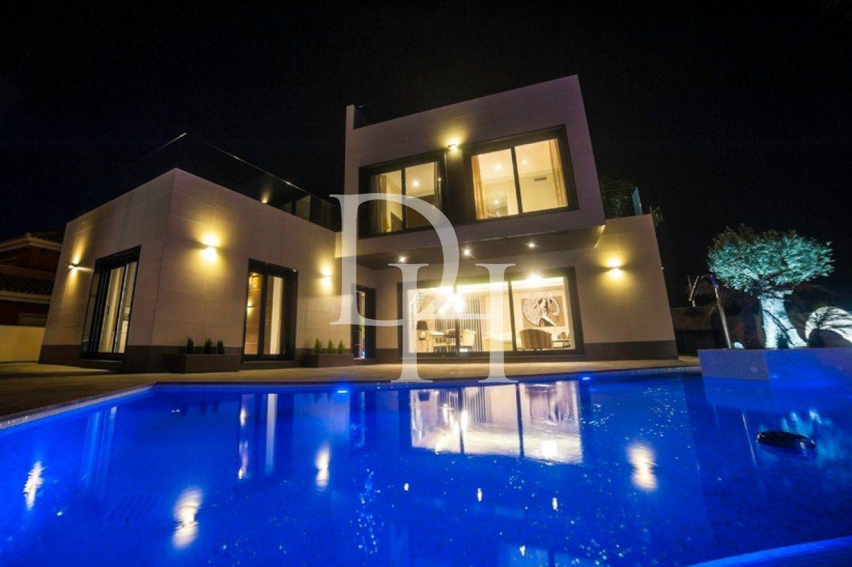 Дом / Вилла, Испания, регион Валенсия, Торревьеха, 749 000 € фото 9