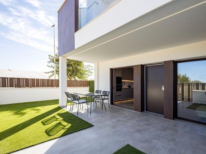 Дом / Таунхаус, Испания, регион Валенсия, Торревьеха, 244 900 € фото 3