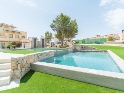 Дом / Таунхаус, Испания, регион Валенсия, Торревьеха, 295 000 € фото 4