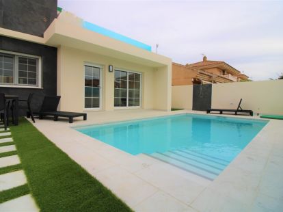 Дом / Таунхаус, Испания, регион Валенсия, Торревьеха, 349 900 € фото 2