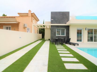 Дом / Таунхаус, Испания, регион Валенсия, Торревьеха, 349 900 € фото 3