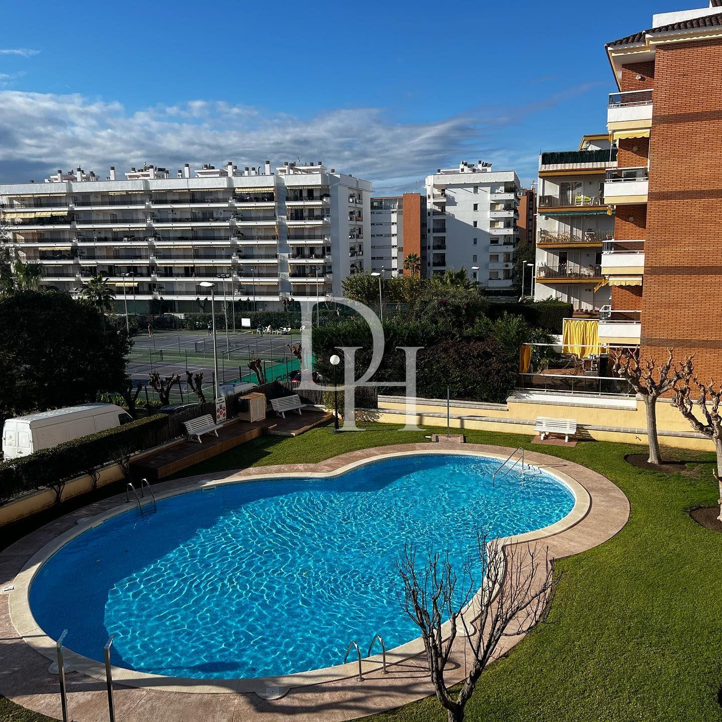 Apartments, Spain, Catalonia, Lloret de Mar, 280 000 € photo 1