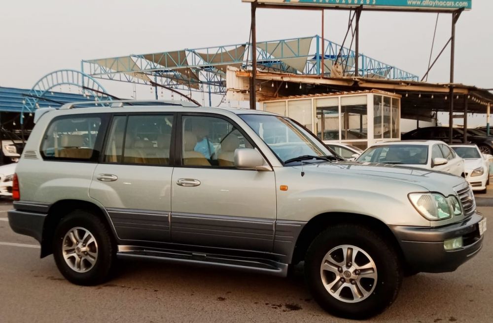 Автомобиль Lexus LX470 в Дубае - 48000Dh - Ref: 9392 фото 1