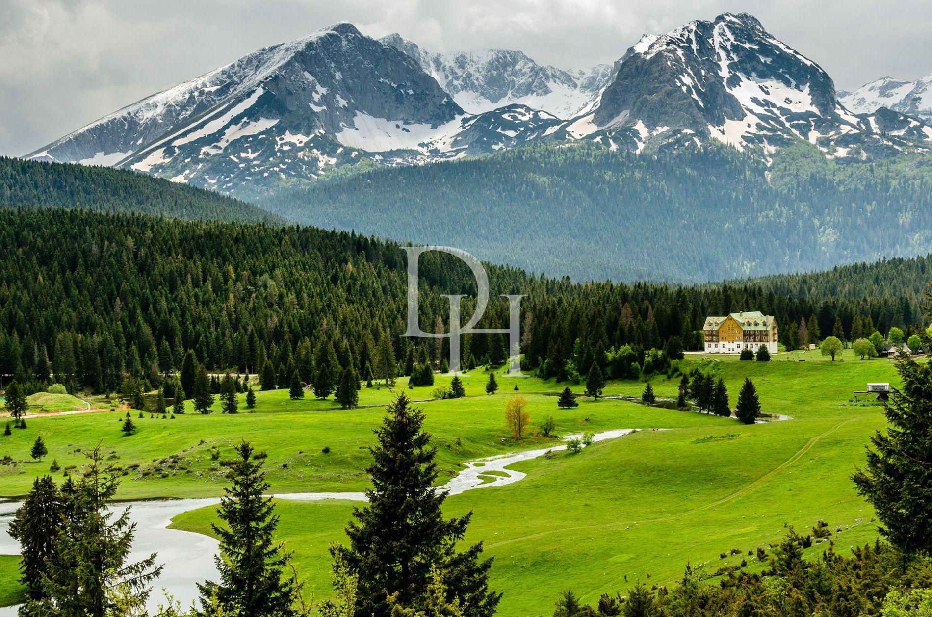 Parcel, Montenegro, Zabljak c., Zabljak, 7 € photo 1