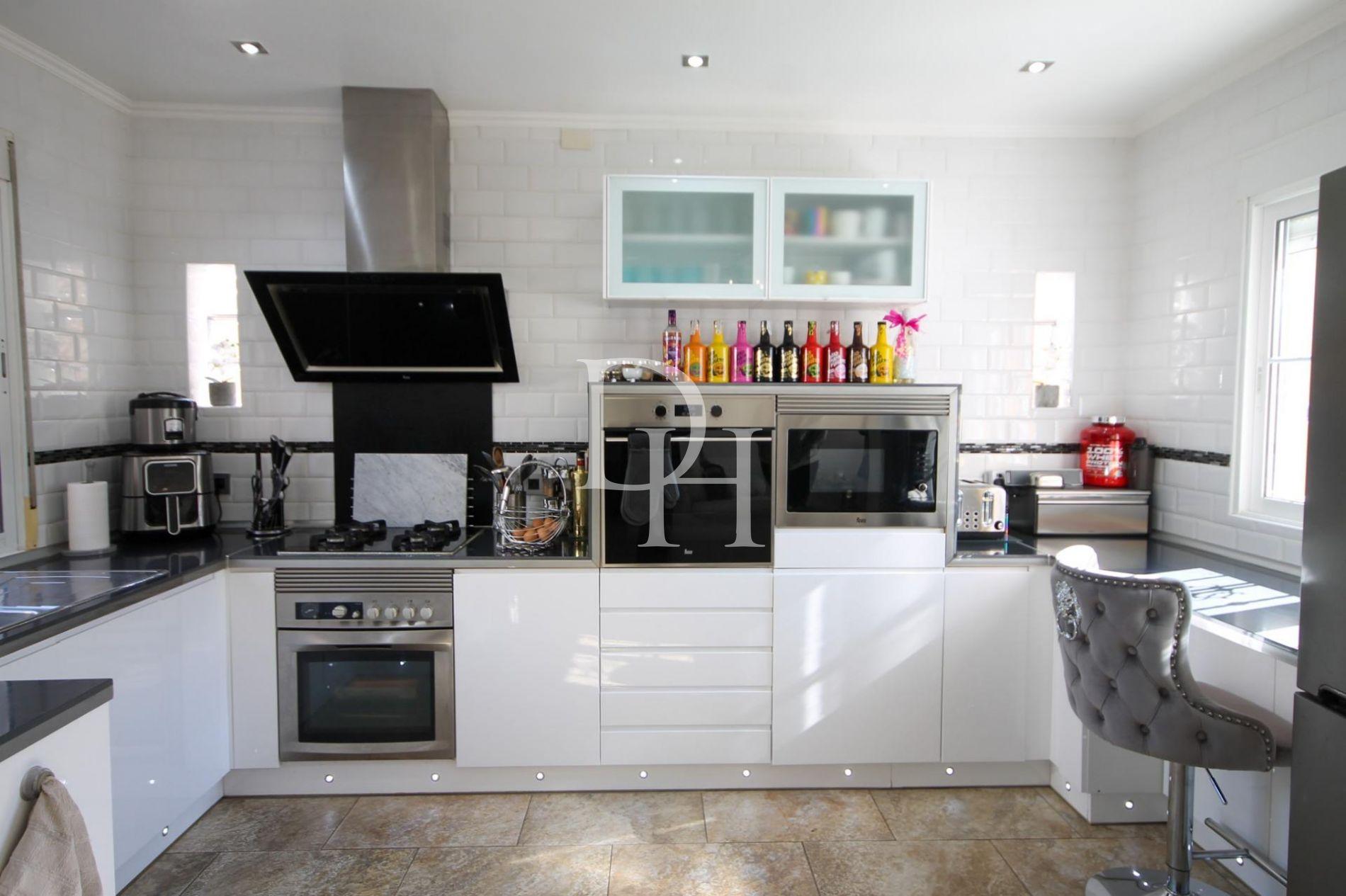 Дом / Вилла, Испания, регион Валенсия, Торревьеха, 305 000 € фото 8