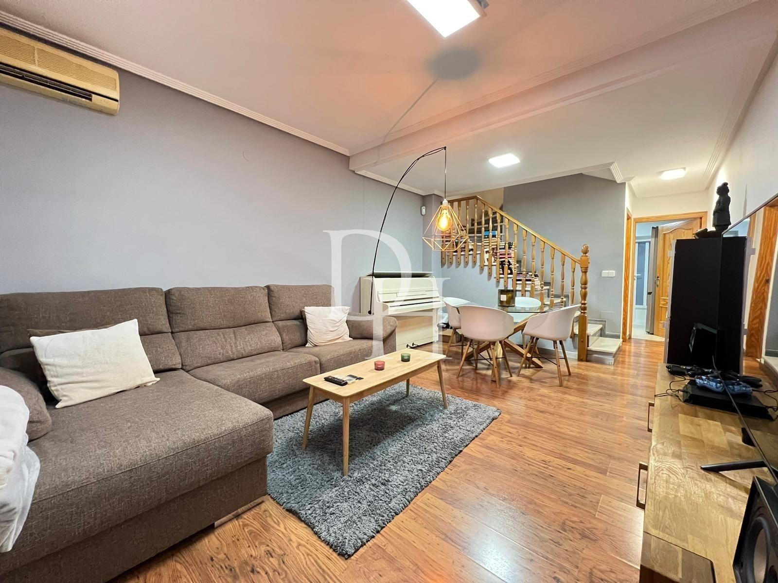 Дом / Таунхаус, Испания, регион Валенсия, Торревьеха, 185 000 € фото 8