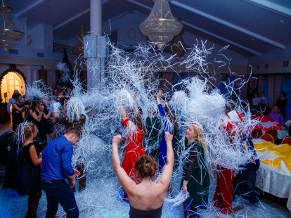 New Year's corporate parties (ID:9436)
