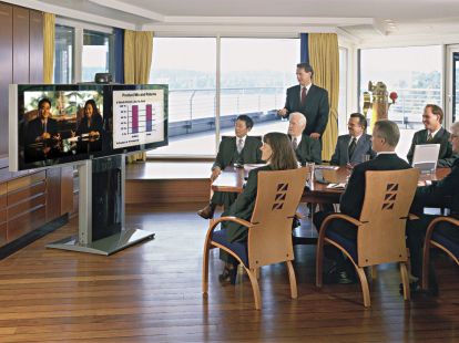 Organizing and conducting presentations (ID:9437)