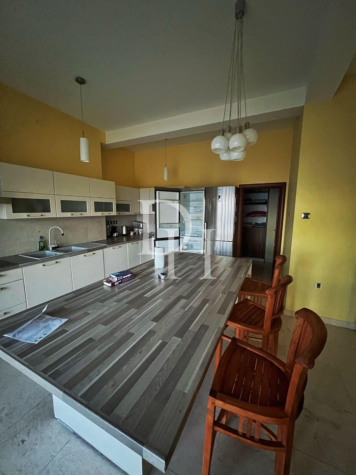 Коммерческая, Черногория, О. Херцег-Нови, Герцег-Нови, 1 500 000 € фото 6