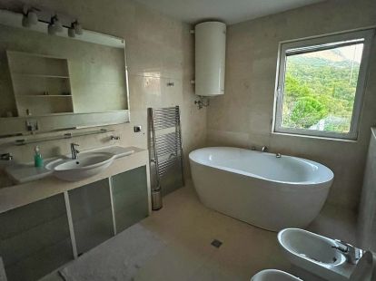 Коммерческая, Черногория, О. Херцег-Нови, Герцег-Нови, 1 500 000 € фото 13