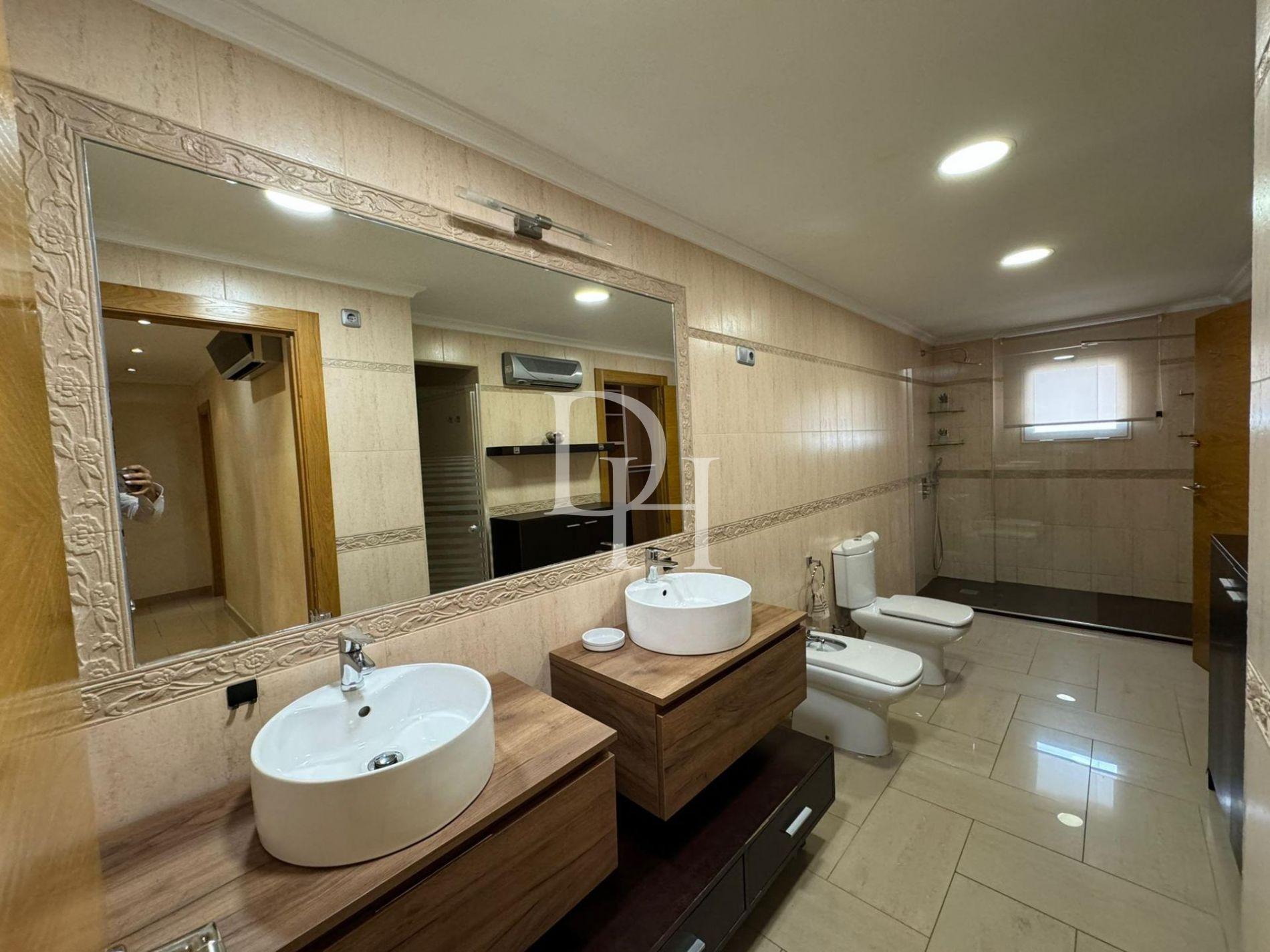 Apartments, Spain, Valencia region, Torrevieja, 175 000 € photo 10