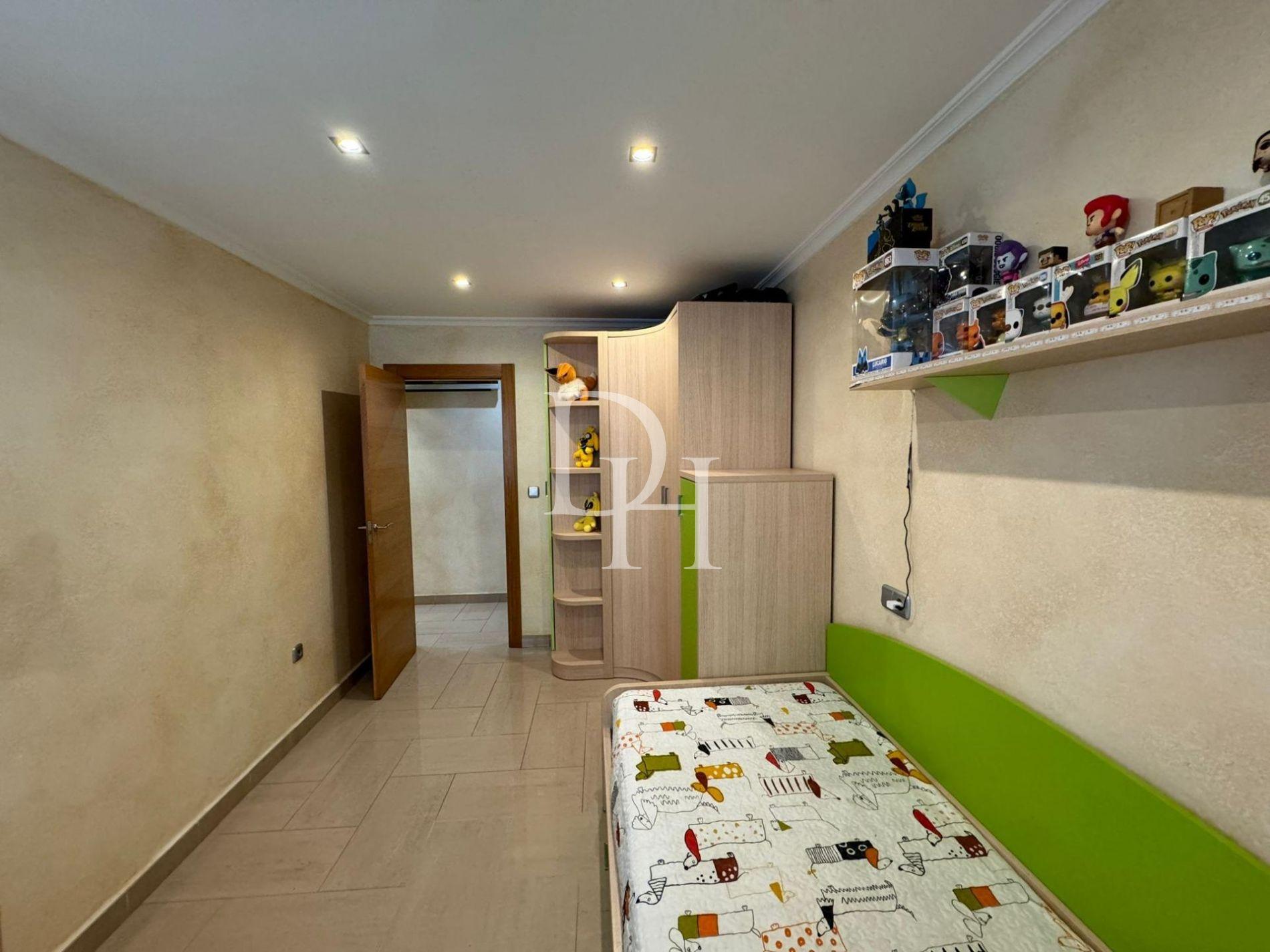 Apartments, Spain, Valencia region, Torrevieja, 175 000 € photo 9