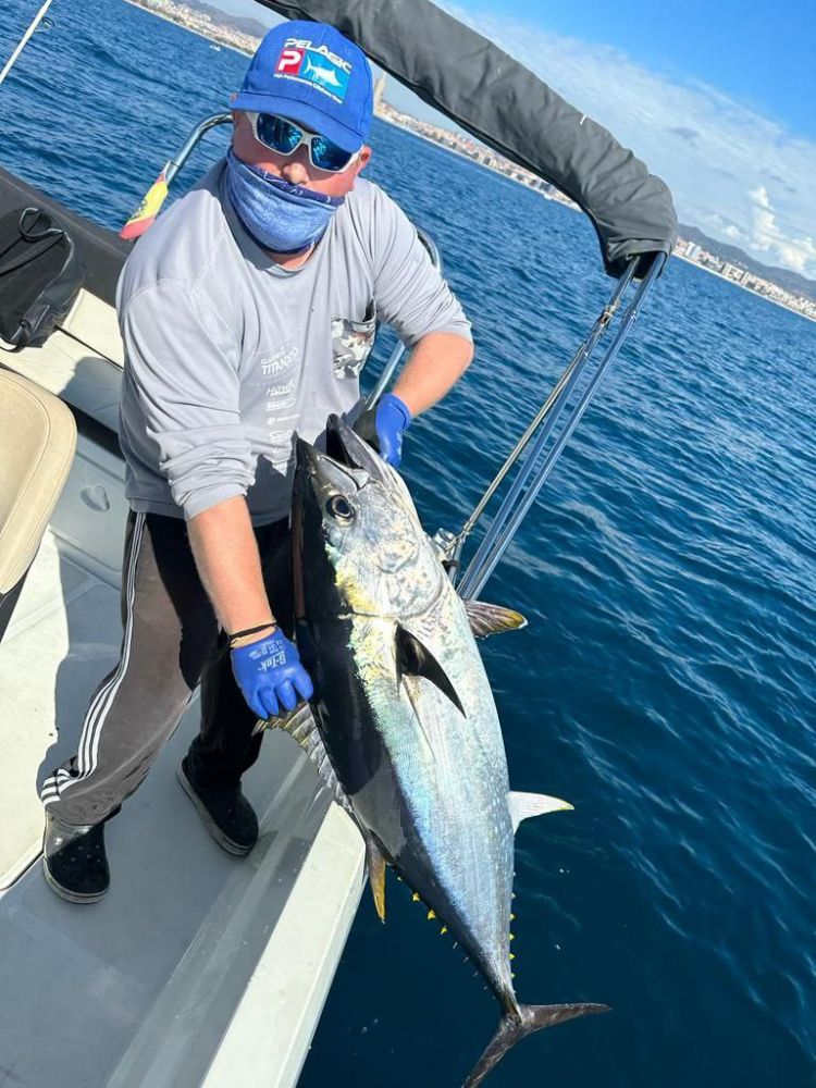 Рыбалка в море на больших рыб  в Барселоне - 2300€ - Ref: 9666 фото 1