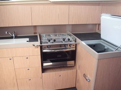 Аренда яхты - Beneteau Oceanis 41.1 на Майорке - 750€ - Ref: 9707 фото 15