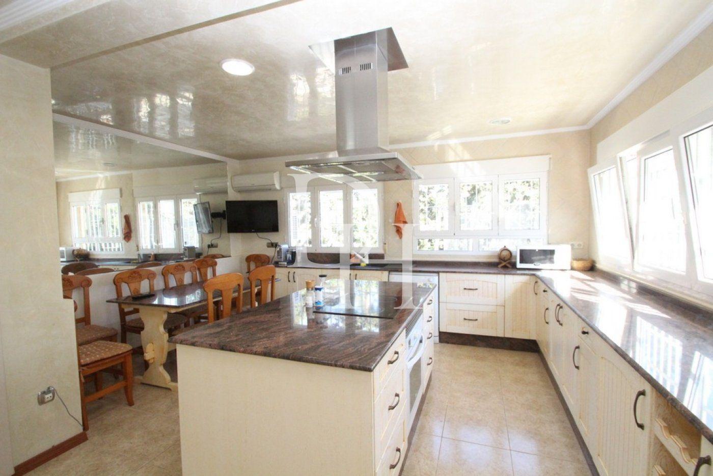 Дом / Вилла, Испания, регион Валенсия, Торревьеха, 1 250 000 € фото 13