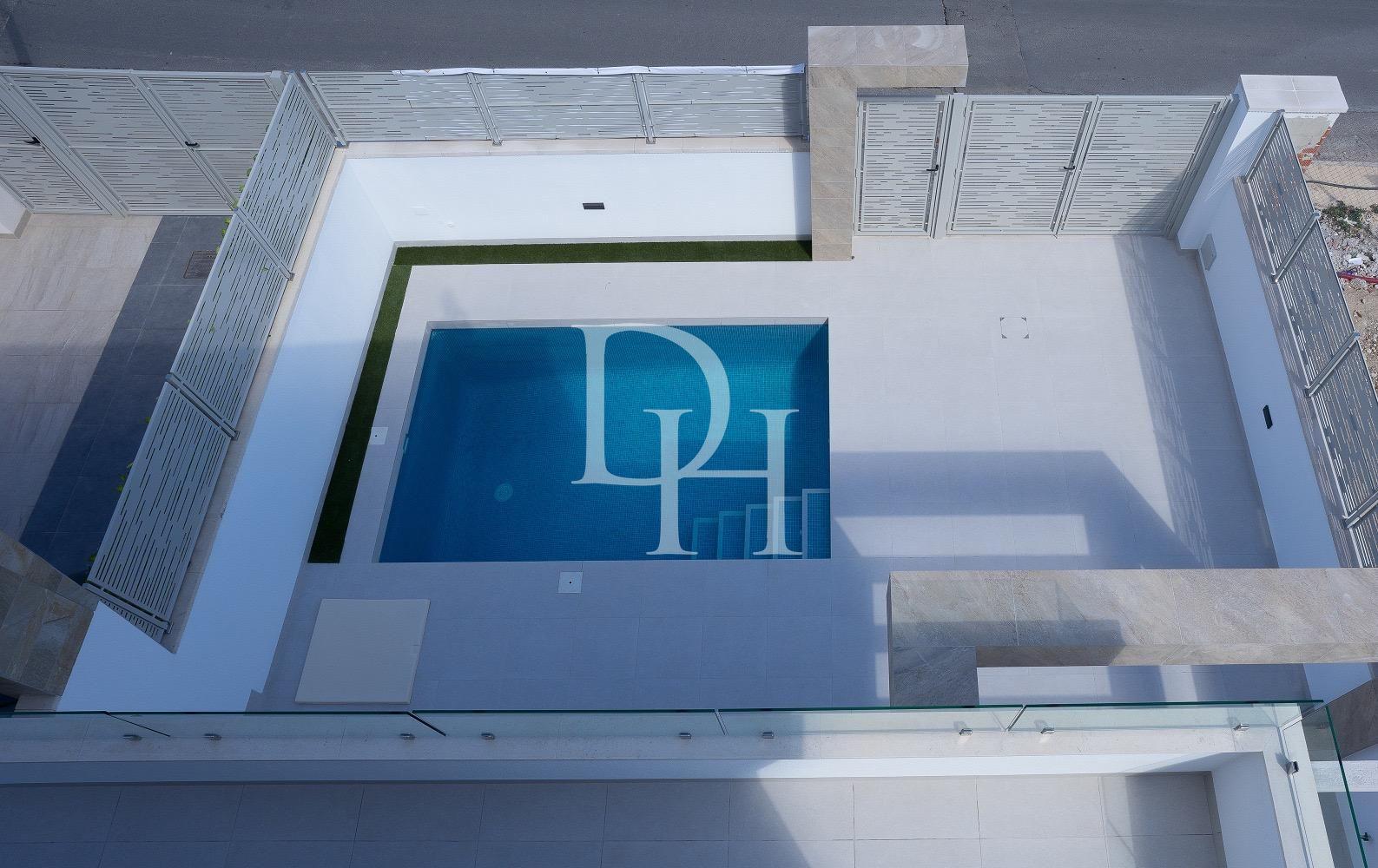 Дом / Таунхаус, Испания, регион Валенсия, Торревьеха, 399 500 € фото 11
