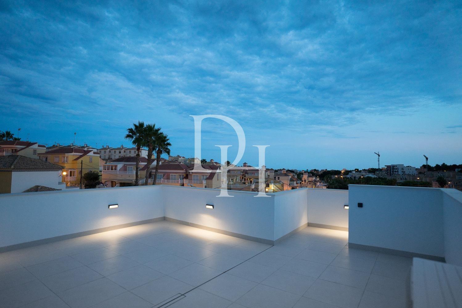 Дом / Таунхаус, Испания, регион Валенсия, Торревьеха, 399 500 € фото 12