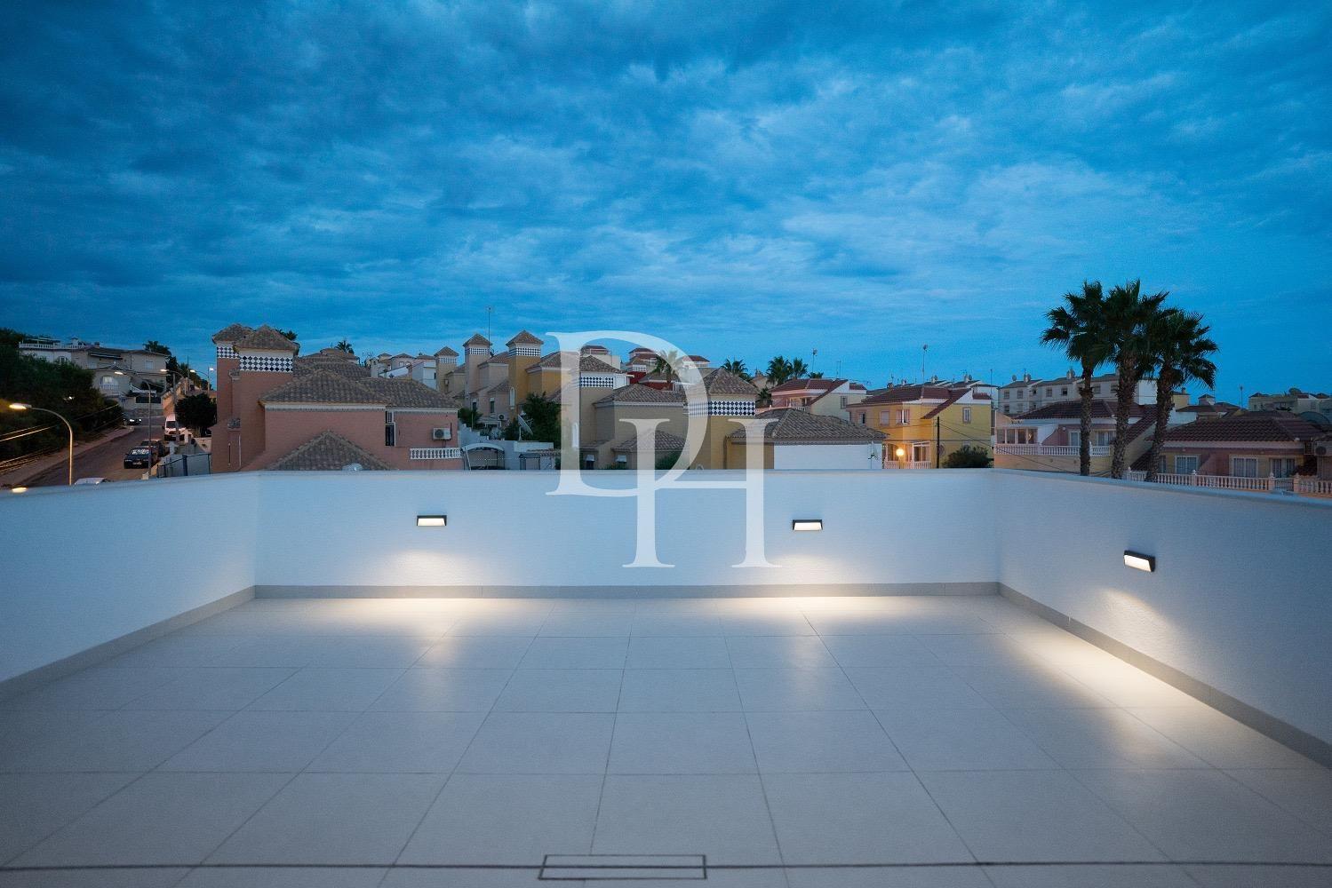 Дом / Таунхаус, Испания, регион Валенсия, Торревьеха, 399 500 € фото 14