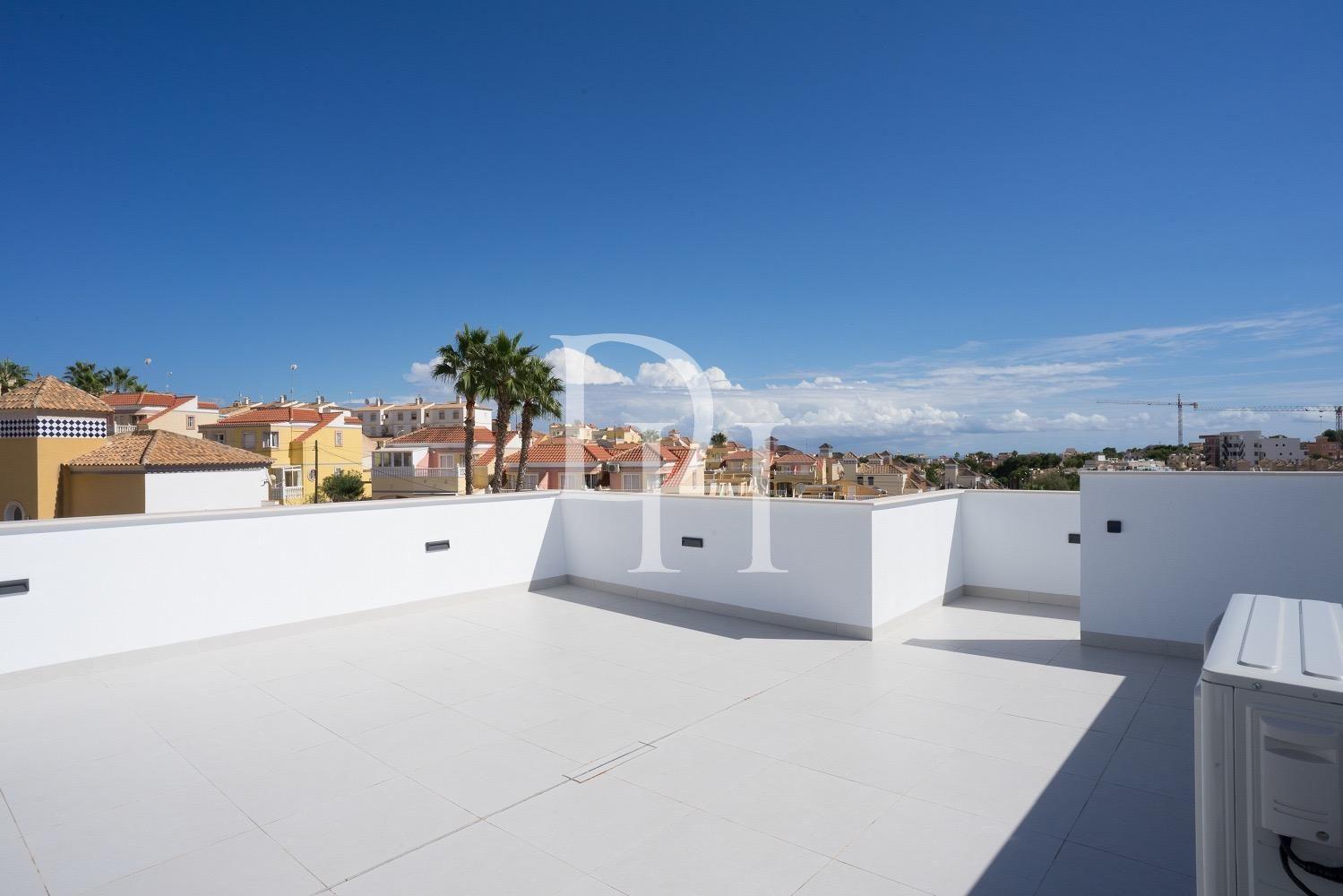 Дом / Таунхаус, Испания, регион Валенсия, Торревьеха, 399 500 € фото 8