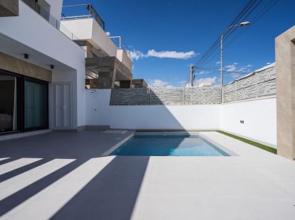 Дом / Таунхаус, Испания, регион Валенсия, Торревьеха, 399 500 € фото 3