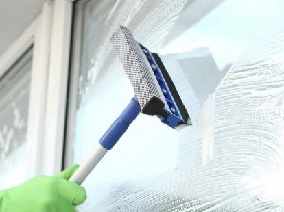 Window cleaning (ID:9811)