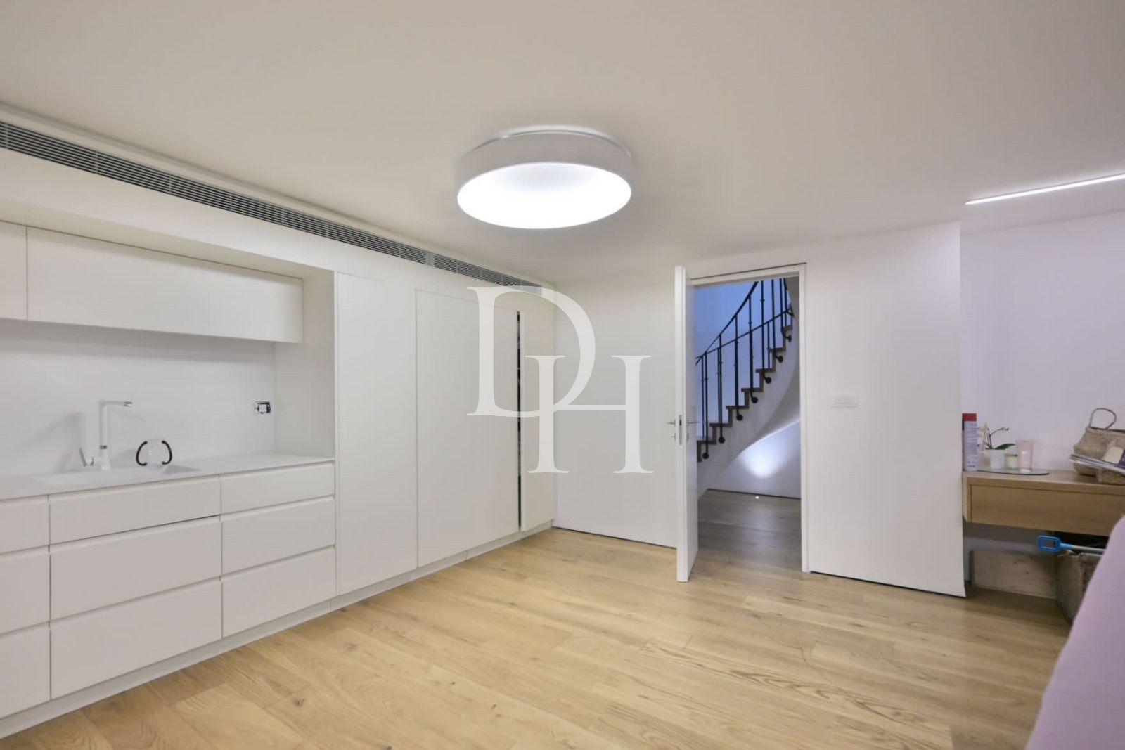 House / Townhouse, Israel, Tel Aviv District, Tel Aviv, 2 000 000 € photo 2