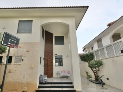 House / Townhouse, Israel, Tel Aviv District, Tel Aviv, 2 000 000 € photo 8