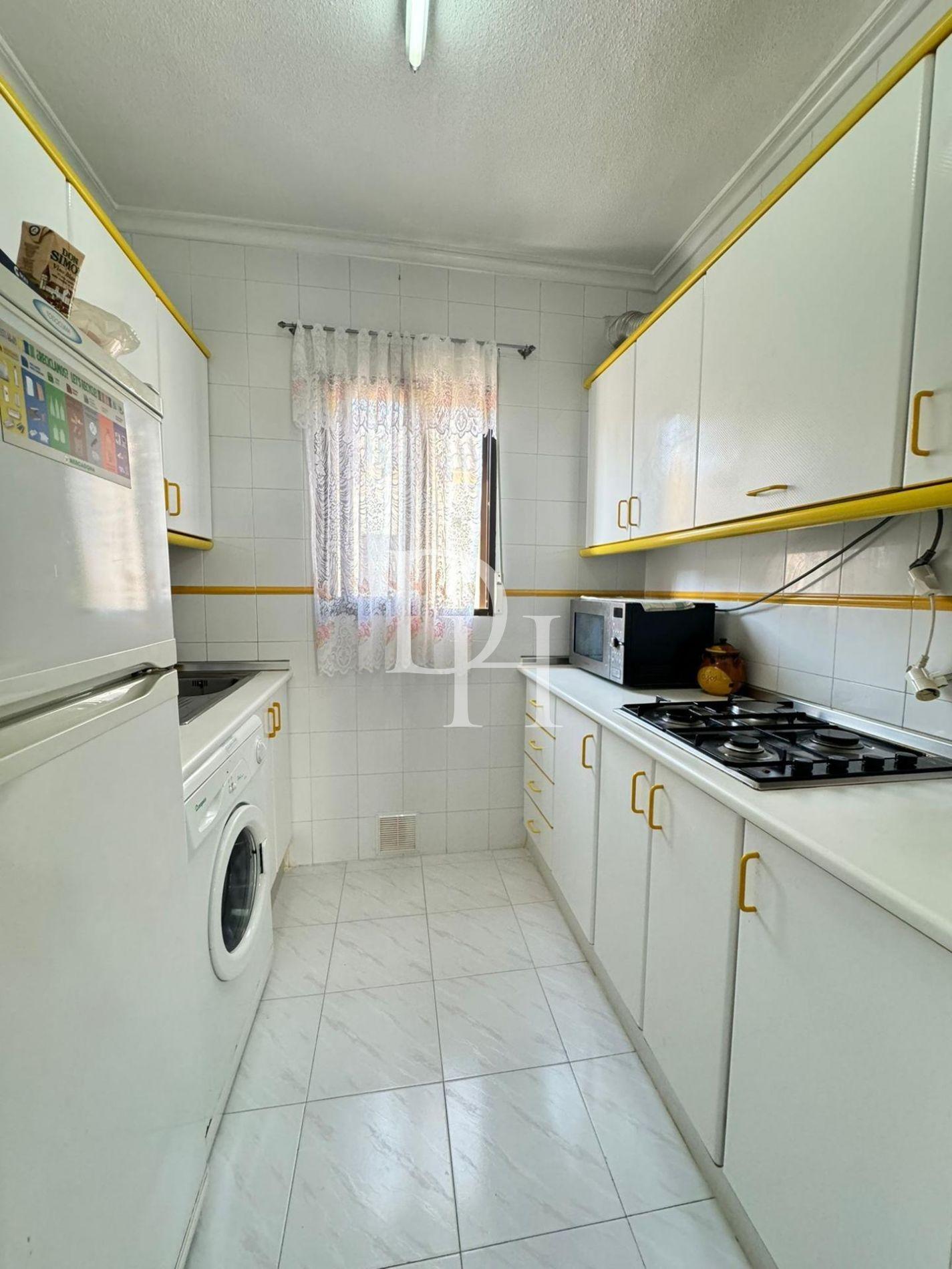 Дом / Таунхаус, Испания, регион Валенсия, Торревьеха, 144 000 € фото 9