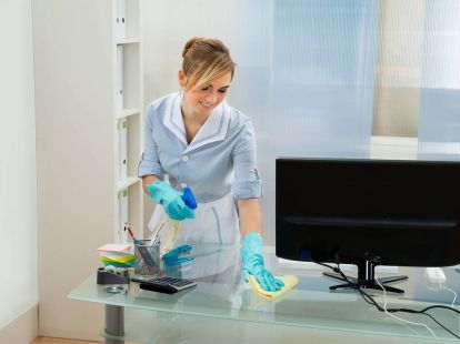Office cleaning (ID:9887)