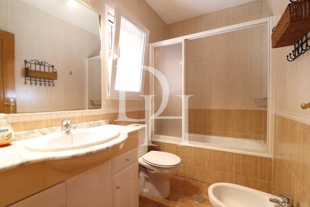 House / Townhouse, Spain, Valencia region, Torrevieja, 340 000 € photo 13