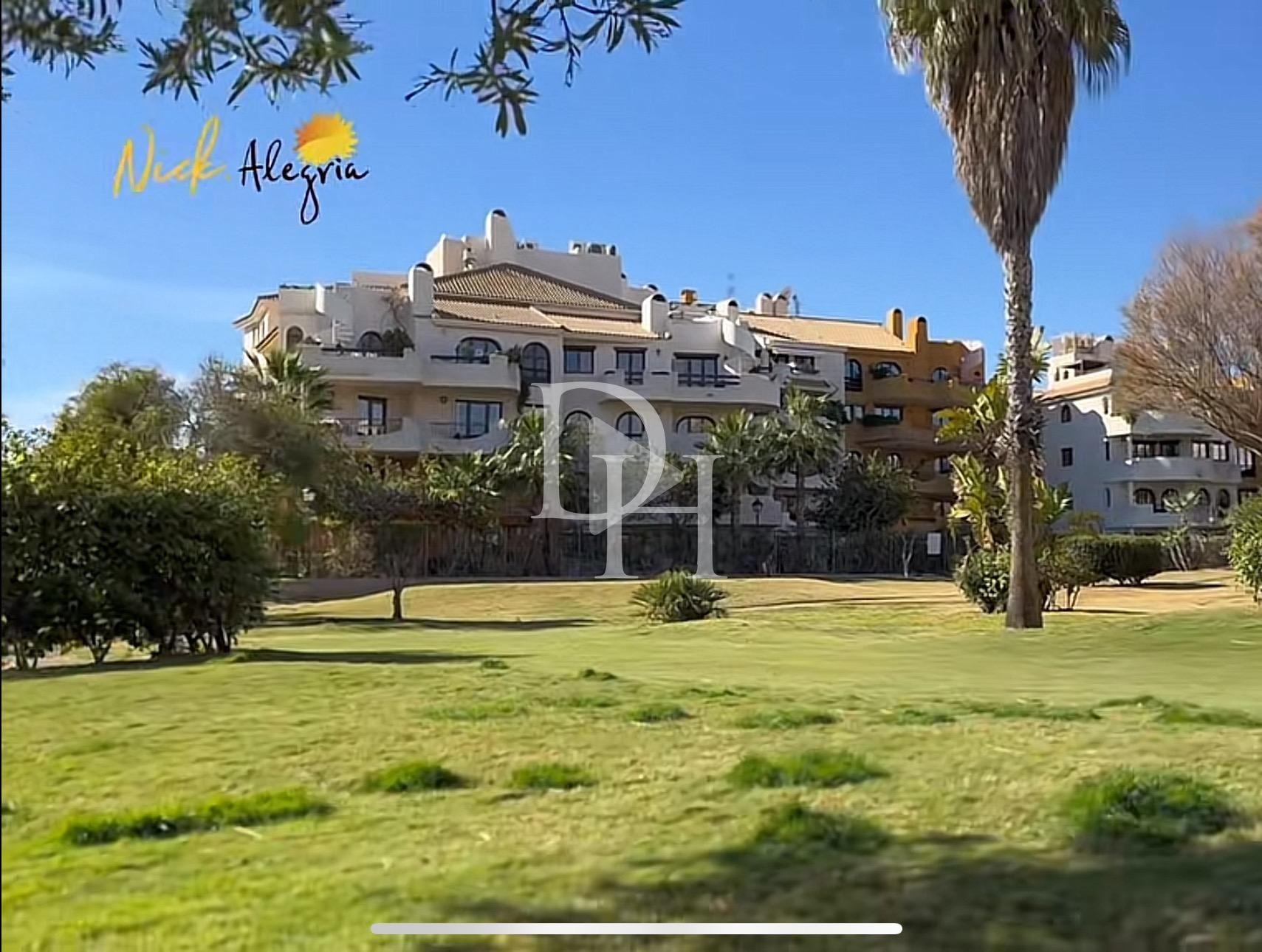 Дом / Таунхаус, Испания, регион Валенсия, Торревьеха, 149 900 € фото 13