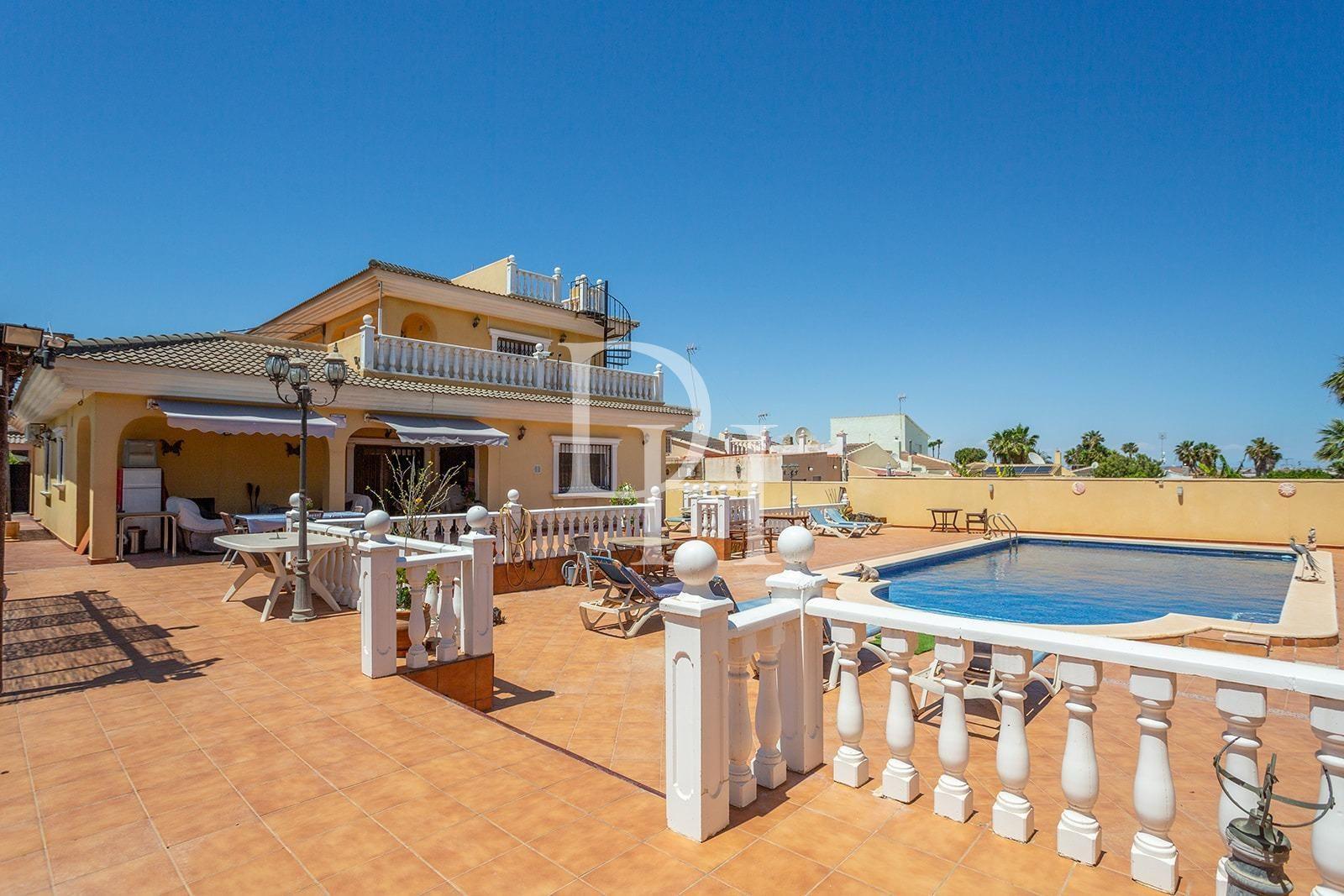 Дом / Вилла, Испания, регион Валенсия, Торревьеха, 639 000 € фото 1