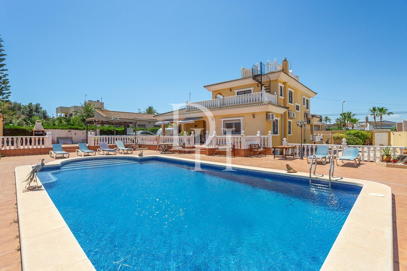 Дом / Вилла, Испания, регион Валенсия, Торревьеха, 639 000 € фото 2